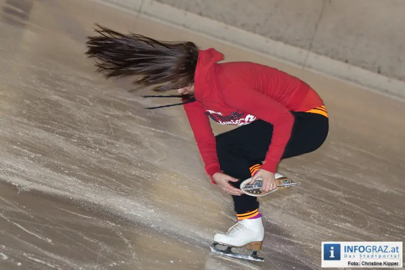 Weihnachtsmann beim Eissportclub ESC Graz - 047