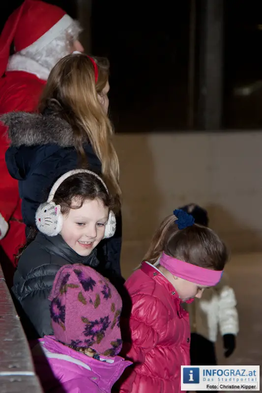 Weihnachtsmann beim Eissportclub ESC Graz - 060