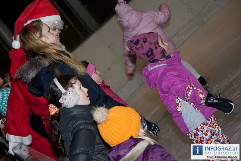 Weihnachtsmann beim Eissportclub ESC Graz - 061