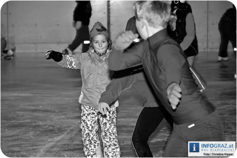 Weihnachtsmann beim Eissportclub ESC Graz - 064