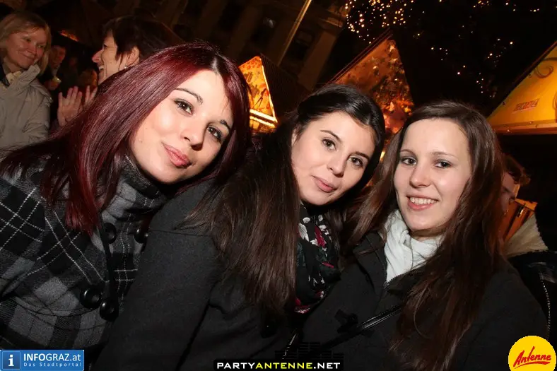 Antenne Silvesterdorf Hauptplatz Graz - 002