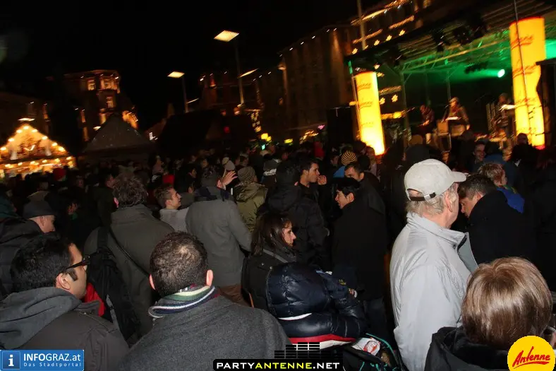 Antenne Silvesterdorf Hauptplatz Graz - 005