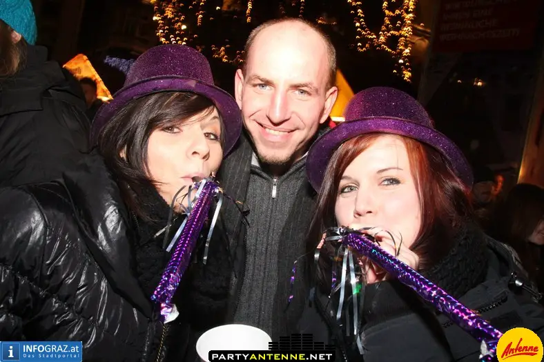 Antenne Silvesterdorf Hauptplatz Graz - 008