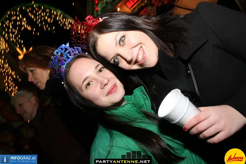 Antenne Silvesterdorf Hauptplatz Graz - 010