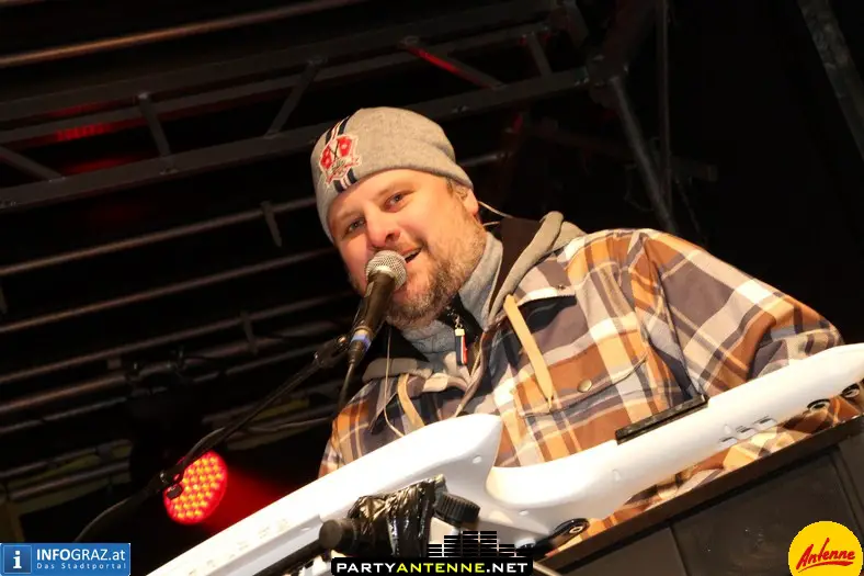 Antenne Silvesterdorf Hauptplatz Graz - 013