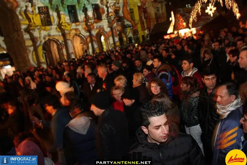 Antenne Silvesterdorf Hauptplatz Graz - 031