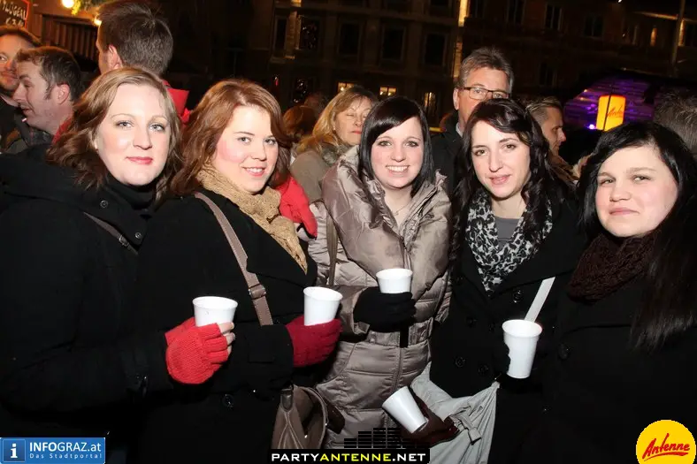 Antenne Silvesterdorf Hauptplatz Graz - 042