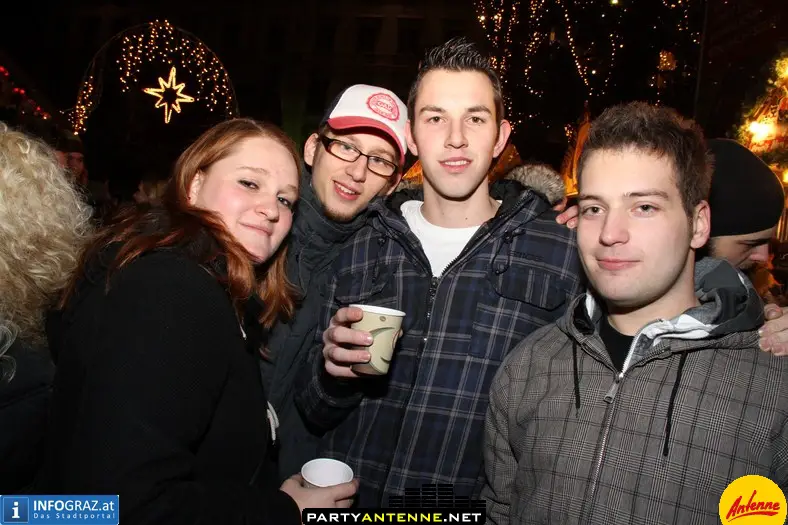 Antenne Silvesterdorf Hauptplatz Graz - 055