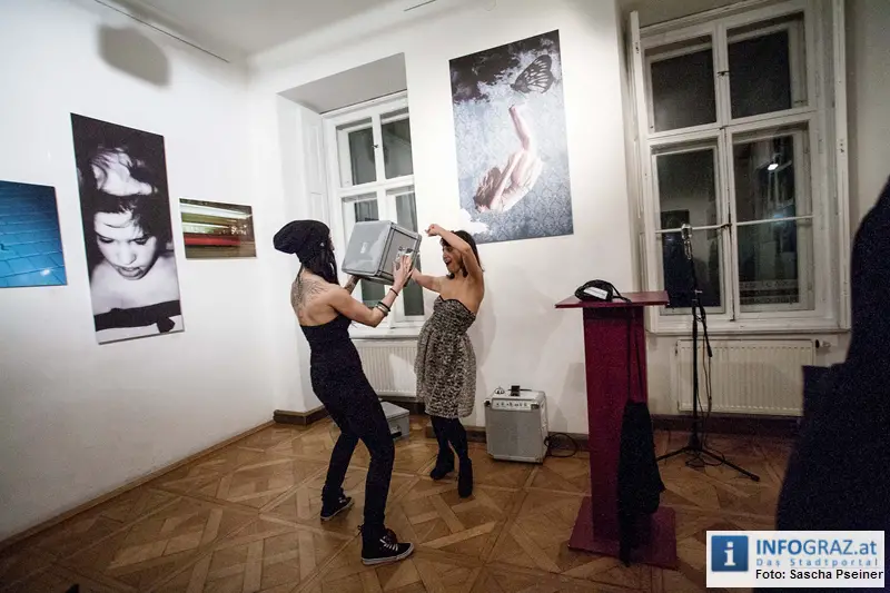 EXIT15 Vernissage: 1. Februar 2013 - 037