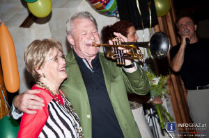 elfi ortner,90. geburtstag,18. Juni 2013,ein jahr älter,missen,missenmutter,runder geburtstag,ehre erweisen,walter reischl,white stars,moderierte