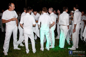 Grazer Fete blanche 2013,Seifenfabrik Graz,21.6.2013,Tanzeinlagen,Stimmung,Disco-caine & friends,einzigartige,Pink Ribbon,Österreichische Krebshilfe Steiermark, Sommer-Highlight,Wörtherseefeeling