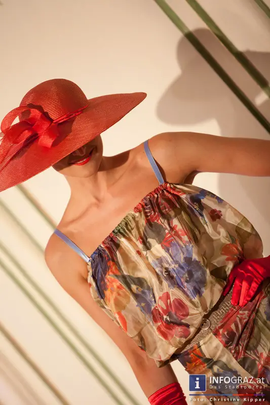 museum im palais salonmodenschau 29 6 2013 art und fashion team frech elegant romantisch sexy 090