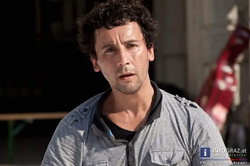 atempo circ la strada graz 28 Juli 2013 grosser zirkus spanisch spektakulaere akrobatik grazer hauptplatz 17