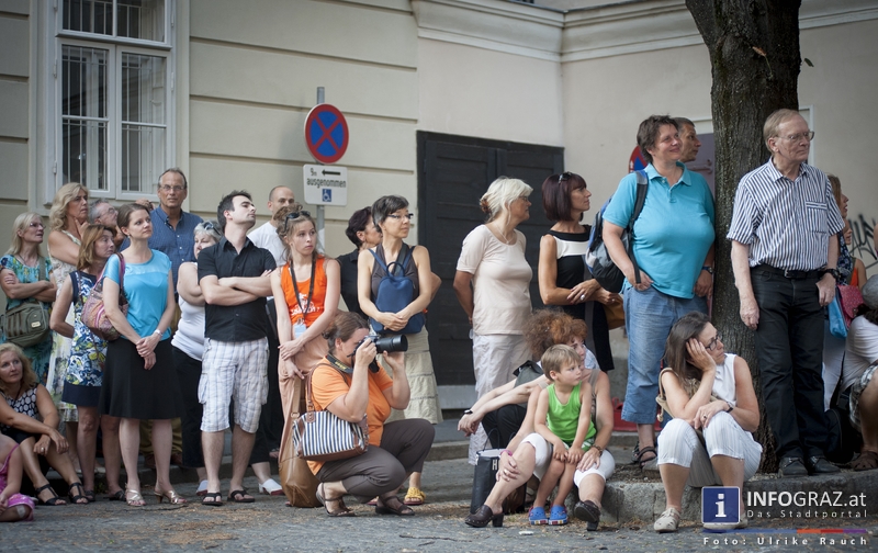 BaroloSolo (Frankreich) und Fondazione Pontedera Teatro (Italien ): La Strada 2.8.2013 - 046