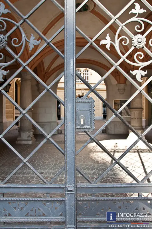 Graz-Spaziergang im Sommer - 047