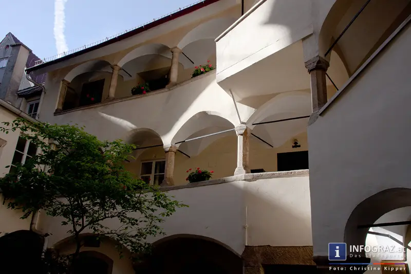 Graz-Spaziergang im Sommer - 055