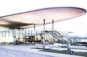 Grazer Hauptbahnhof,blick über graz,südliche hügelland,rathaus,mariahilferplatz,kirche,grazer kunsthaus,murinsel,am abend,beleuchtet,highlight,grazer opernhaus