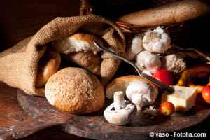 restl resteverwertung brot altes pilz wochenende olivenoel zwiebel rezept verdauung pinienkerne brotrezepte geschmack braten Fotolia 25600432 XS