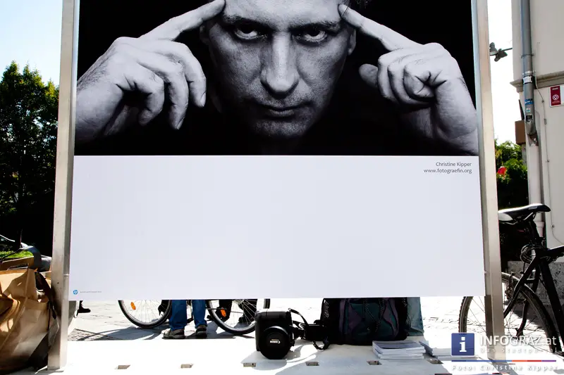 Ausstellung Menschenbilder 2013 am Grazer Mariahilferplatz - 036