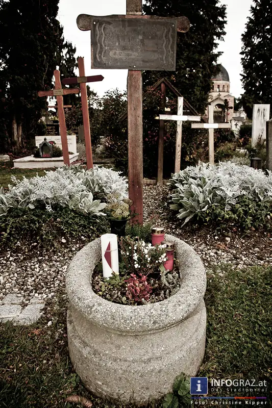 Allerheiligen – Allerseelen - Bilder einer besonderen Ruhestätte in Graz: Vinzi-Friedhof - 000