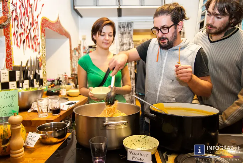 ‚Wiedereröffnung‘ Spektral am Lendkai Graz am 31. Oktober 2013 - 023