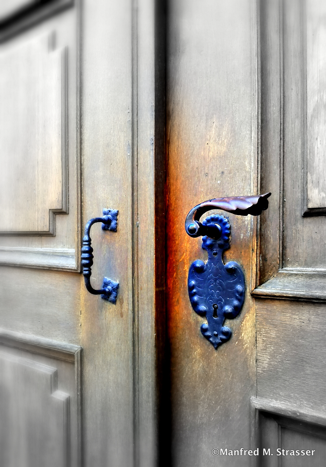 Türen,Tore und Beschläge in Graz