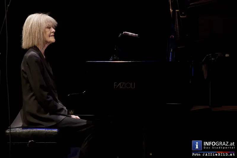 Jazz@MUMUTH mit der Grand Dame des Jazz Carla Bley am 5.12.2013 - 033