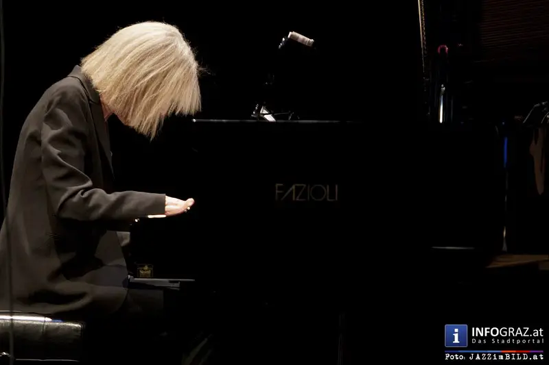 Jazz@MUMUTH mit der Grand Dame des Jazz Carla Bley am 5.12.2013 - 054