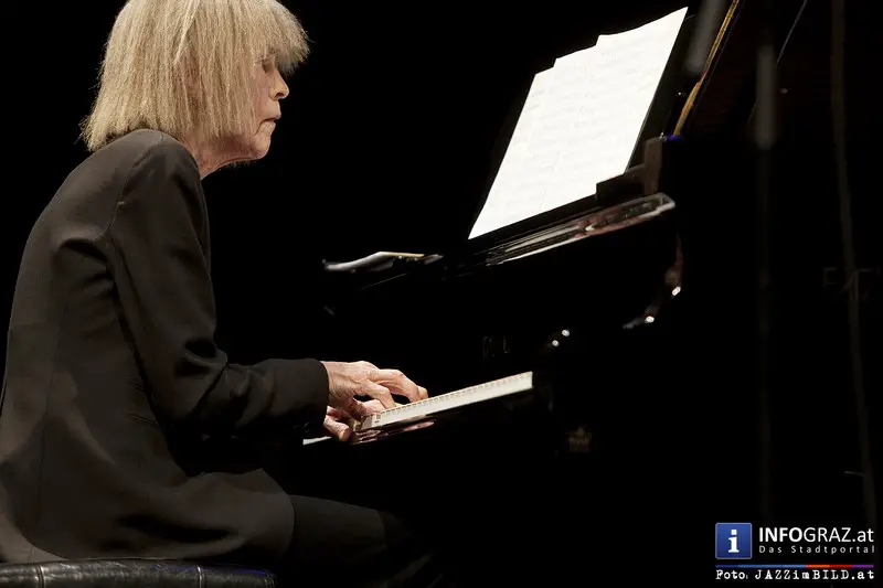 Jazz@MUMUTH mit der Grand Dame des Jazz Carla Bley am 5.12.2013 - 071