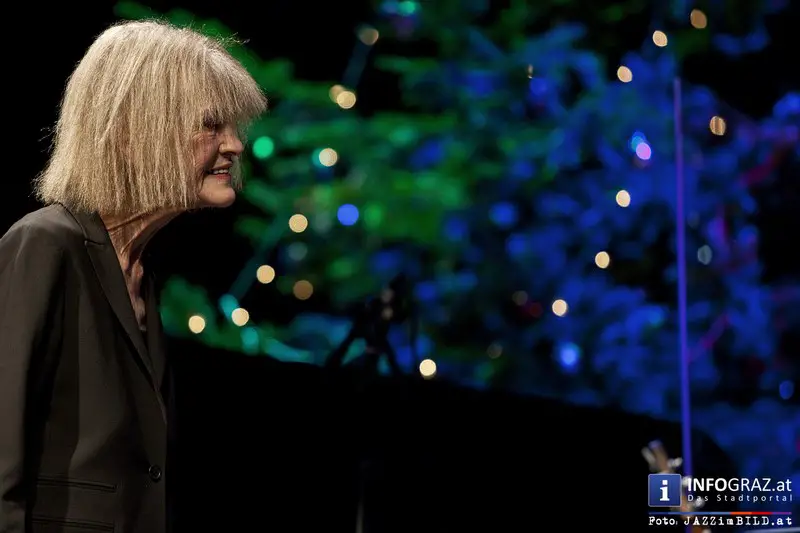 Jazz@MUMUTH mit der Grand Dame des Jazz Carla Bley am 5.12.2013 - 075