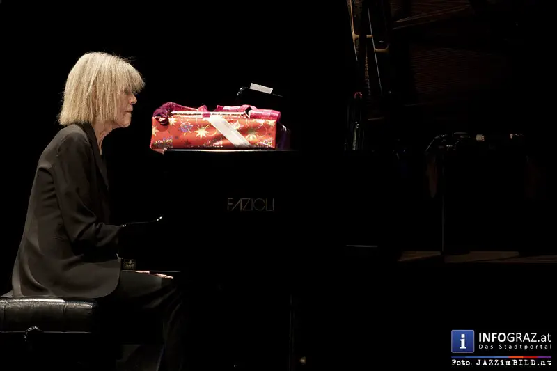 Jazz@MUMUTH mit der Grand Dame des Jazz Carla Bley am 5.12.2013 - 084