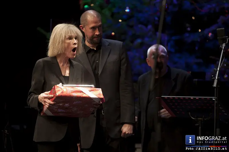 Jazz@MUMUTH mit der Grand Dame des Jazz Carla Bley am 5.12.2013 - 089