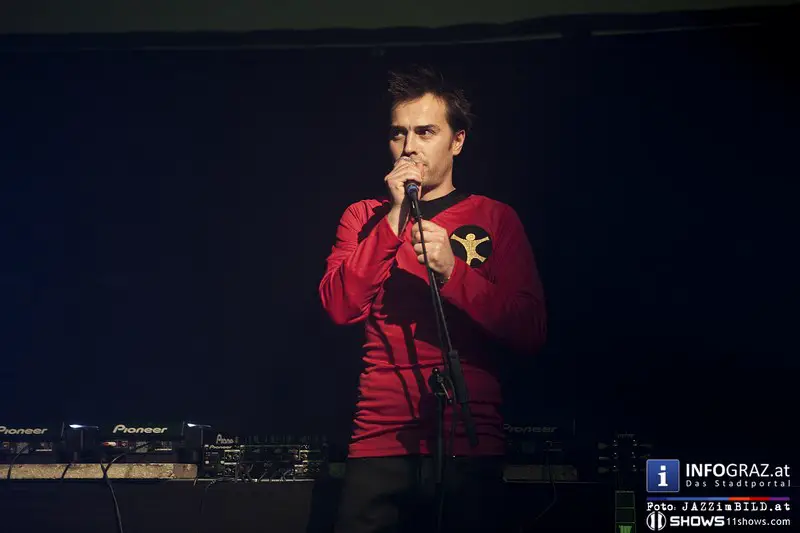 DIDGE & BASS 5-JAHRESFEIER - 10 JAHRE RHYTHMEN Dom im Berg Graz, 06.12.2013 - 001