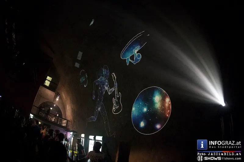 DIDGE & BASS 5-JAHRESFEIER - 10 JAHRE RHYTHMEN Dom im Berg Graz, 06.12.2013 - 016