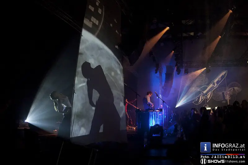 DIDGE & BASS 5-JAHRESFEIER - 10 JAHRE RHYTHMEN Dom im Berg Graz, 06.12.2013 - 020