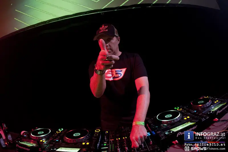 DIDGE & BASS 5-JAHRESFEIER - 10 JAHRE RHYTHMEN Dom im Berg Graz, 06.12.2013 - 085