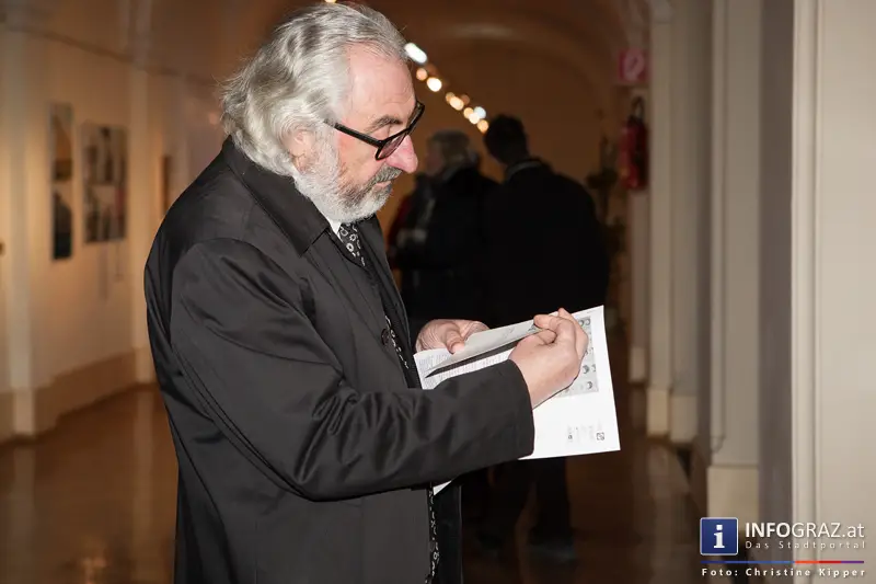 KOLLEKTIV GRAUKARTE ‚saisonkarte‘ - Vernissage am 11. Dezember 2013 in der Rathausgalerie - 008