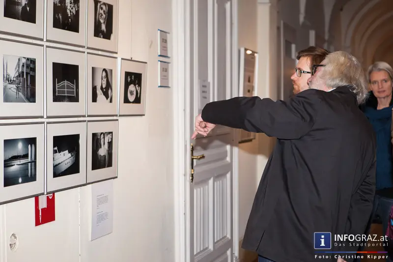 KOLLEKTIV GRAUKARTE ‚saisonkarte‘ - Vernissage am 11. Dezember 2013 in der Rathausgalerie - 016
