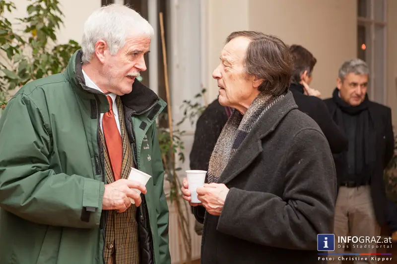 KOLLEKTIV GRAUKARTE ‚saisonkarte‘ - Vernissage am 11. Dezember 2013 in der Rathausgalerie - 053