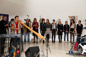 jahresausstellung künstlerbund graz,grazer halle für kunst und medien,im bann,ingrid,davis joey,fast renate,fischer peter raimund,haas gerda,höfer-wiesinger renate,hötzendorfer helene,huber tessa,kiseleva elena,kollegger brigitte,kraus hans