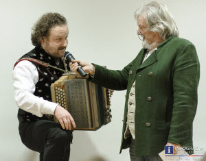 cd–präsentation,rauhnächte,ensemble wildbacher,17.12.2013,schloß st. martin graz,musik,würdiger rahmen,steiner franz moderiert,humoristisch,protagonisten