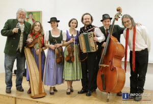 cd–präsentation,rauhnächte,ensemble wildbacher,17.12.2013,schloß st. martin graz,hörspiel,mystisch,sagenumwoben,faszination,collage aus texten und bildern