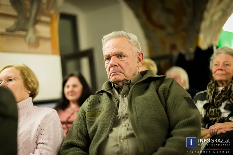 In den Räumen der Steirischen Landesbibliothek - 033