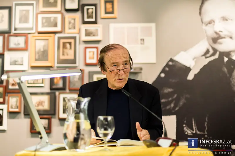 In den Räumen der Steirischen Landesbibliothek - 038