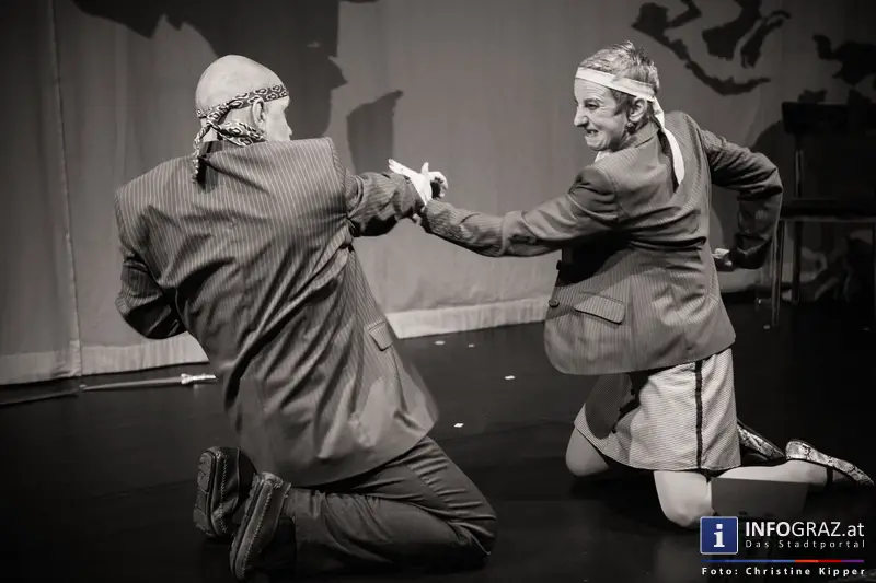 heim-weh-dom-o-to-z-je im werkraum THEATER Graz am 1. Februar 2014 - 017