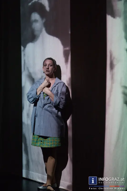 heim-weh-dom-o-to-z-je im werkraum THEATER Graz am 1. Februar 2014 - 027