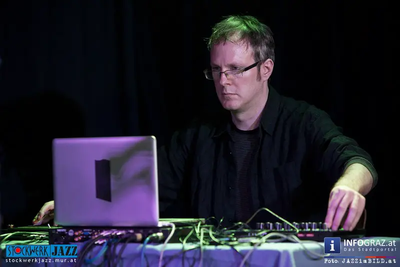 TRIO ZAVOCC (A) im STOCKWERK GRAZ am Freitag, 7. Februar 2014 - 005