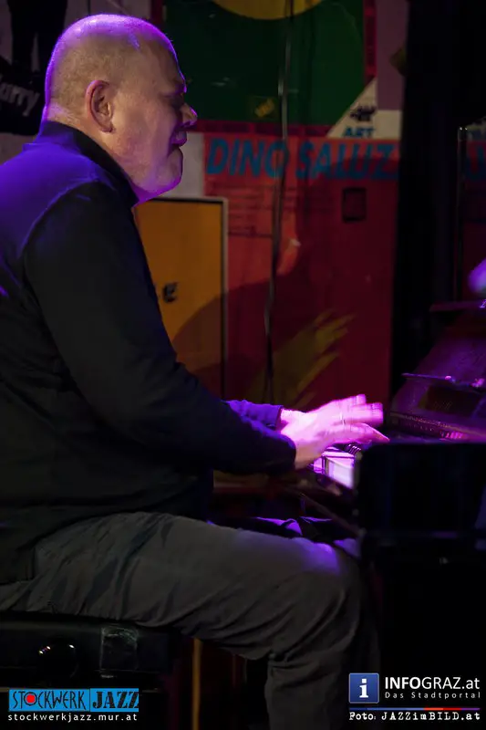 TRIO ZAVOCC (A) im STOCKWERK GRAZ am Freitag, 7. Februar 2014 - 019