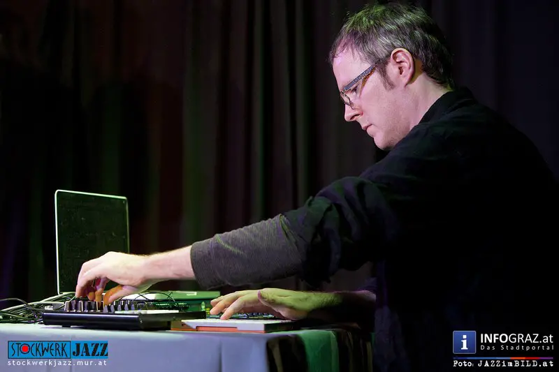 TRIO ZAVOCC (A) im STOCKWERK GRAZ am Freitag, 7. Februar 2014 - 033