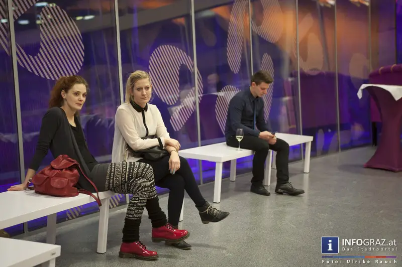 crossing fashion 8 2 2014 mumuth graz mode sri lanka designer fashionshow film praesentation dokumentation 01